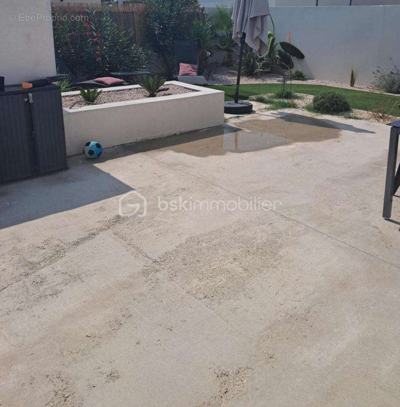 Villa neuve de plain pied avec 3 chambres située dans une impasse sur un terrain clôturé et arboré - photo 14