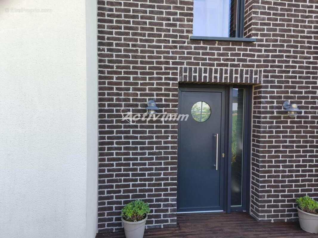 4262 11 - Maison à HUMIERES