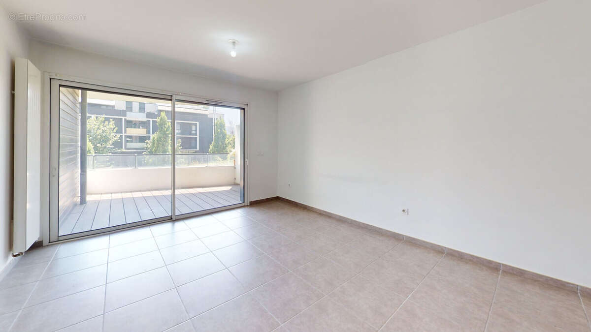 Appartement à MEYLAN