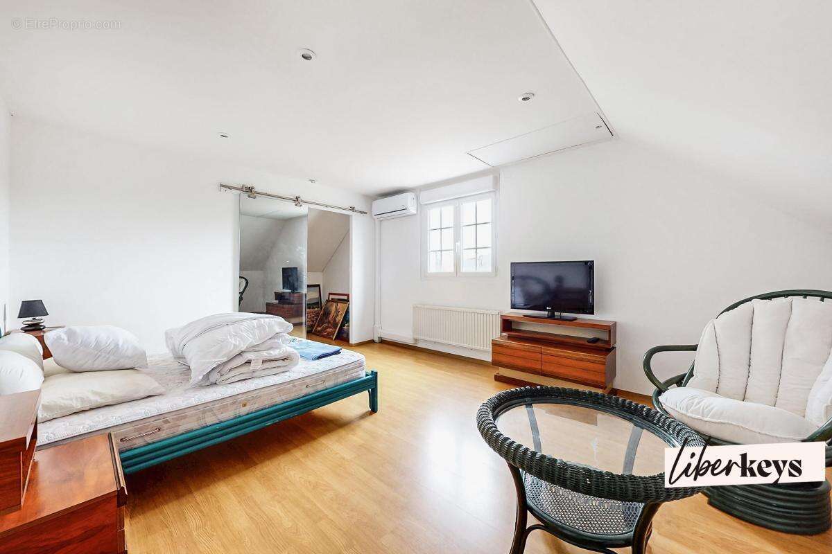 Maison familiale 6 pièces 180 m² - Secteur prisé - photo 16