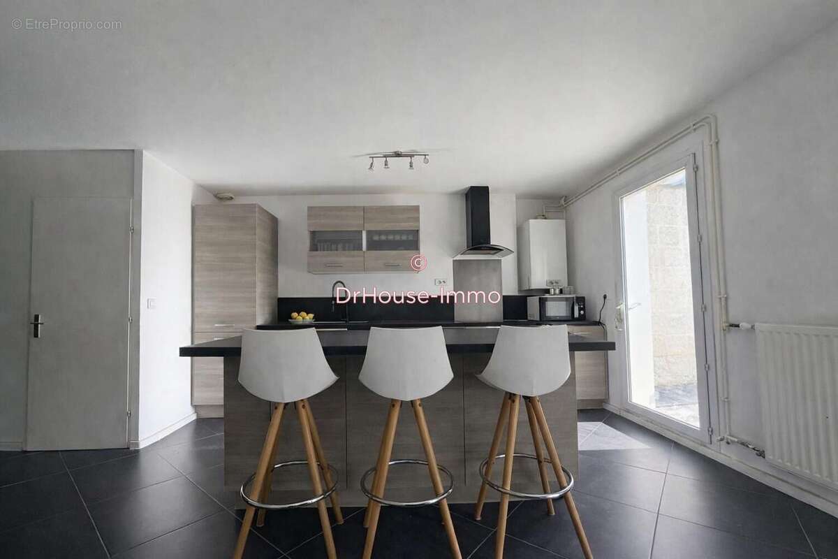 Maison à CARBON-BLANC
