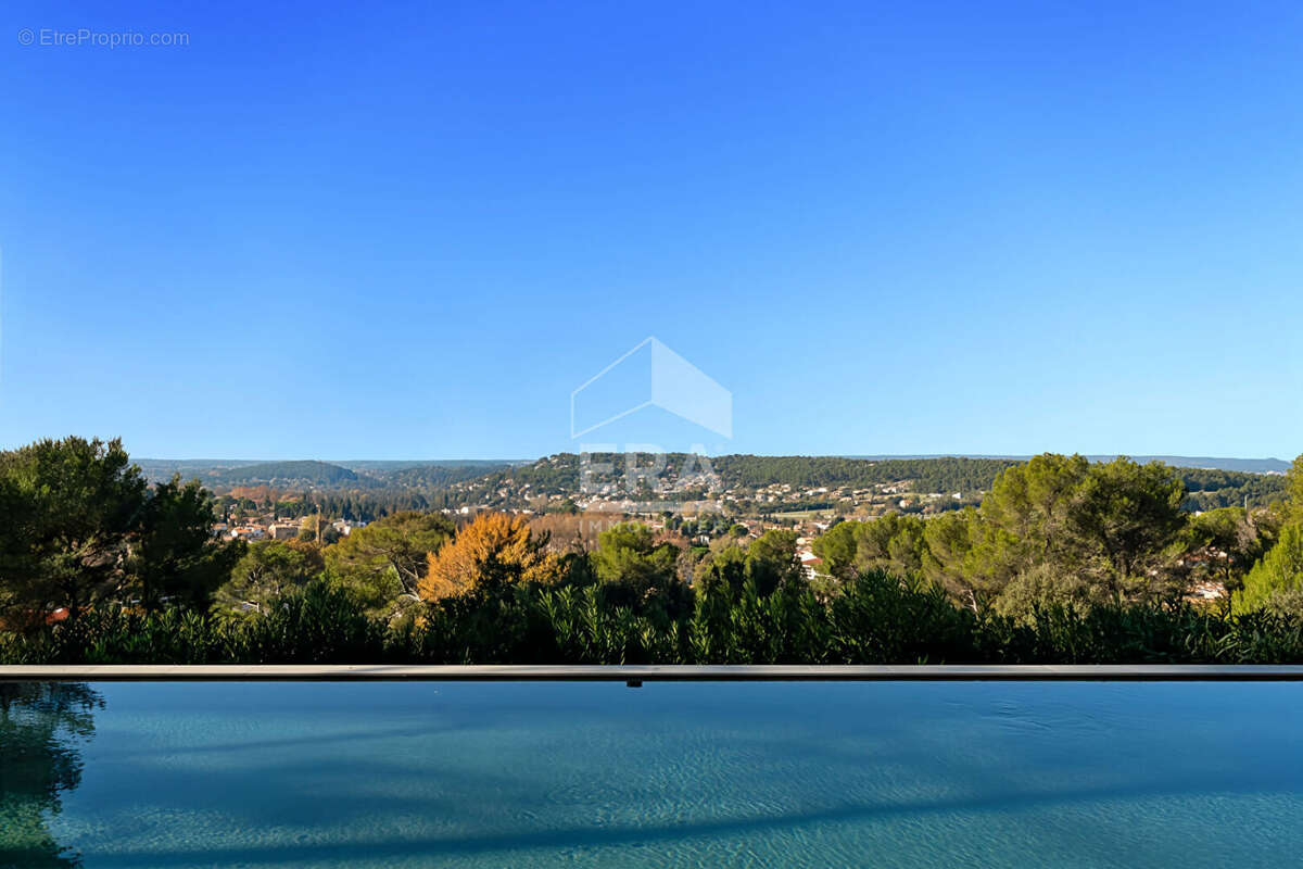 Maison à AIX-EN-PROVENCE