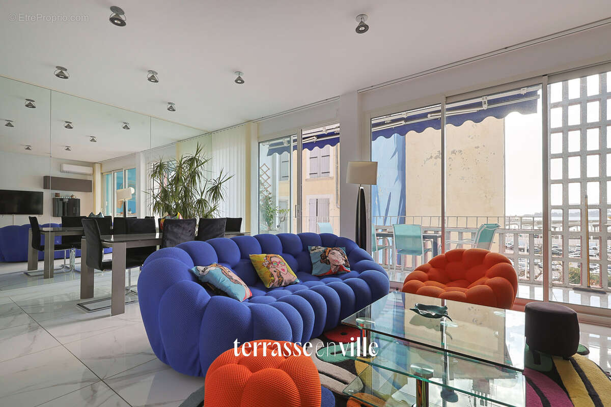 Port de toulon - t3 vue mer - 86 m2- terrasse - 425 000€ - photo 8