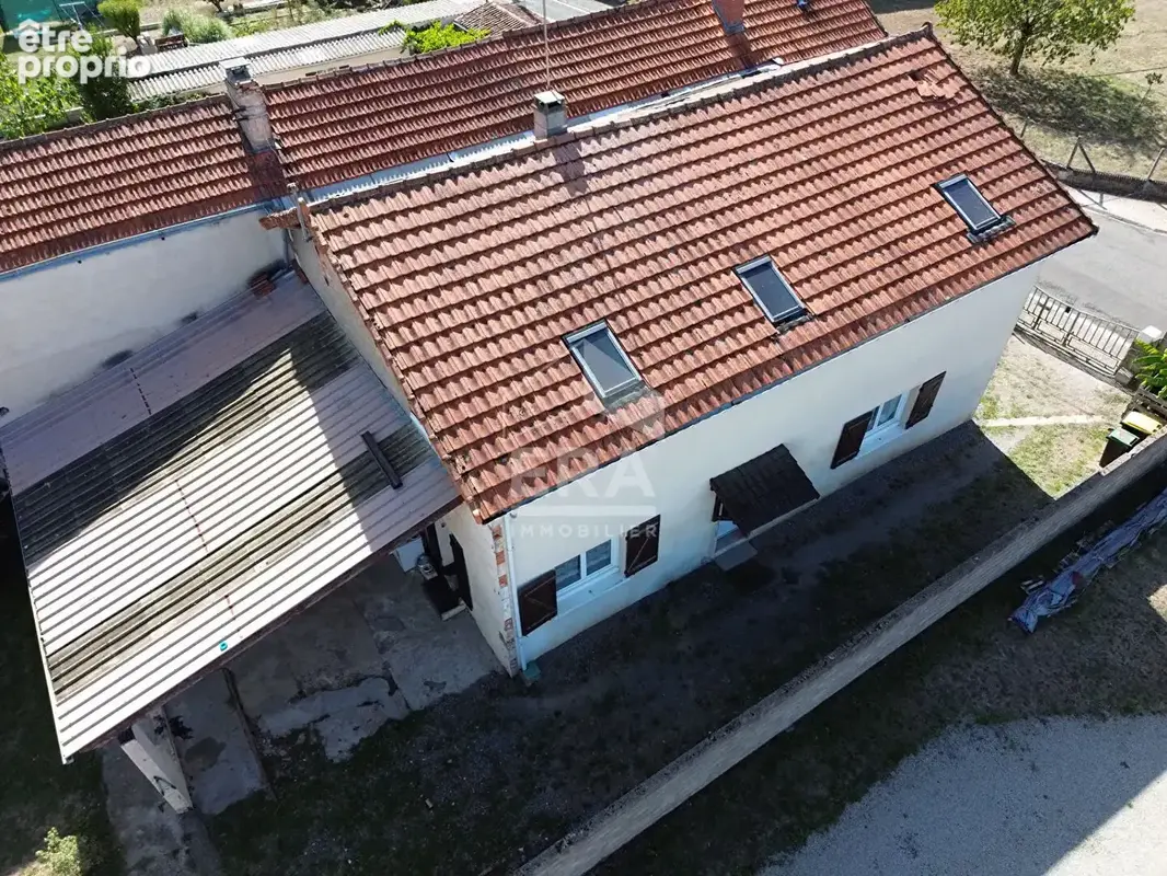 Maison 6 pièces 171 m² à vendre à Roumazieres-Loubert (16270) - photo 2