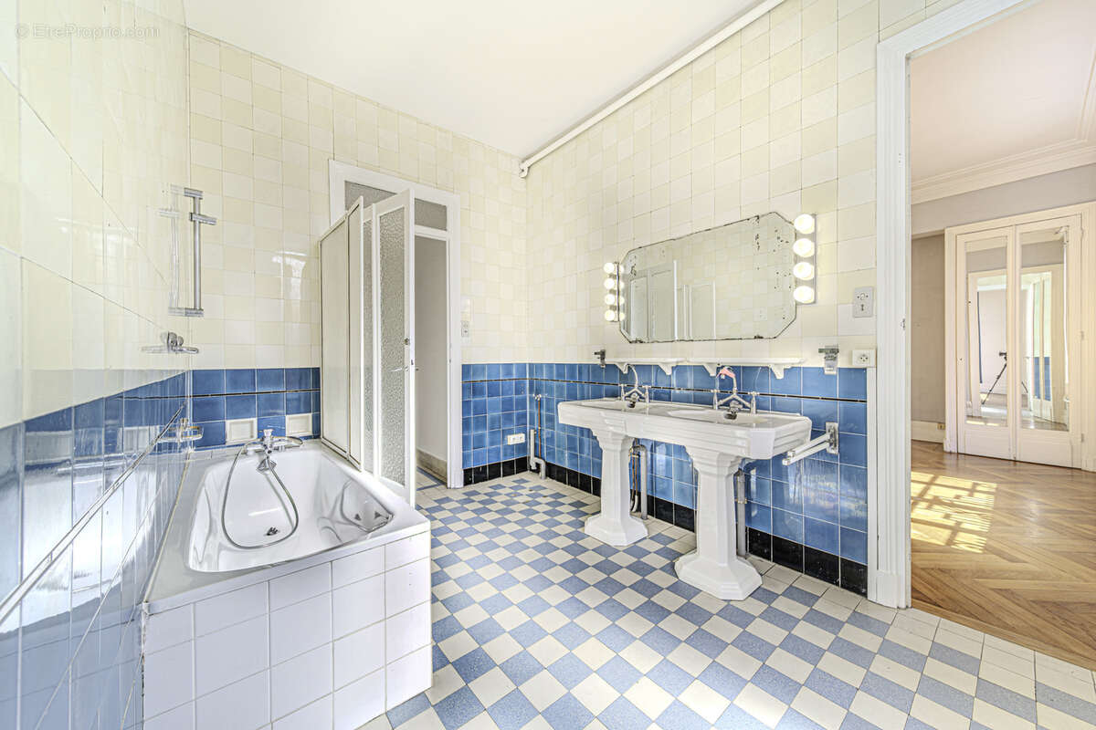 Appartement à LYON-7E