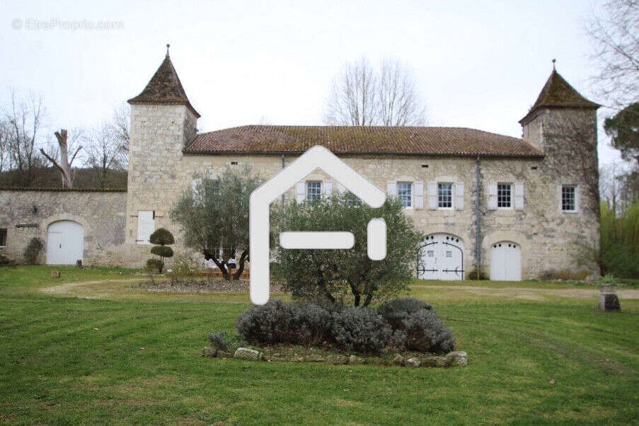 Maison à LAUZERTE