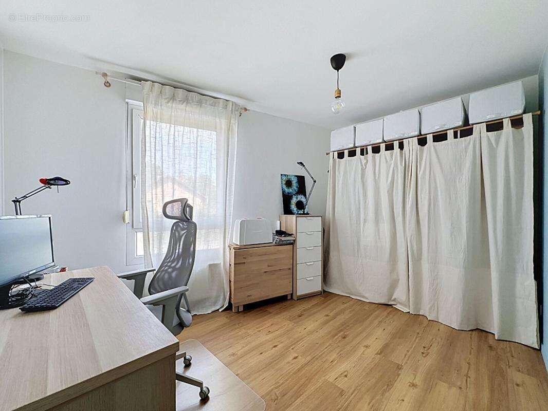 Appartement à FONTAINES-SUR-SAONE