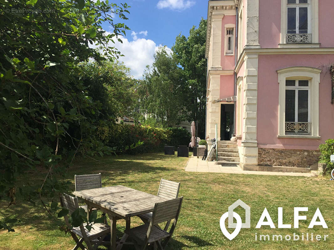 Appartement à SAINT-GRATIEN