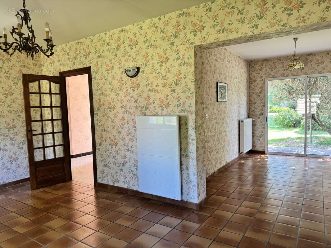 Maison à COZES