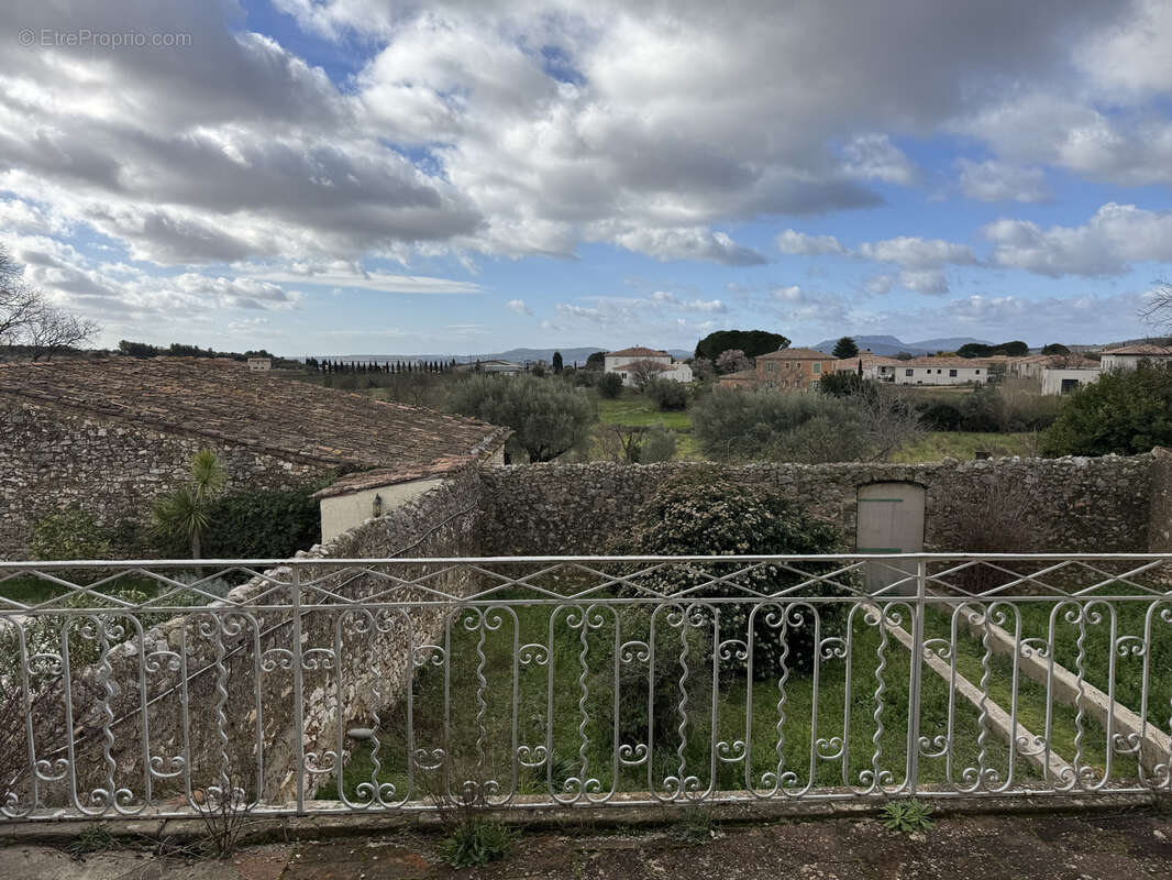 Maison à MONTPEYROUX