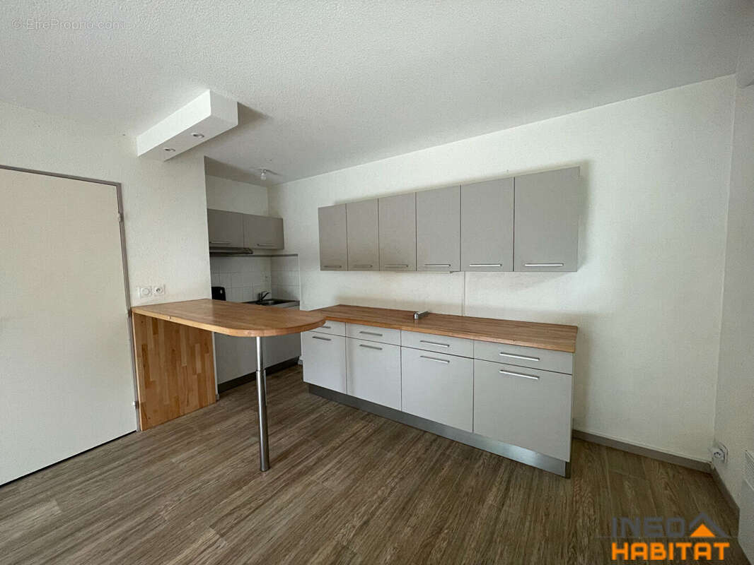 Appartement à LA MEZIERE