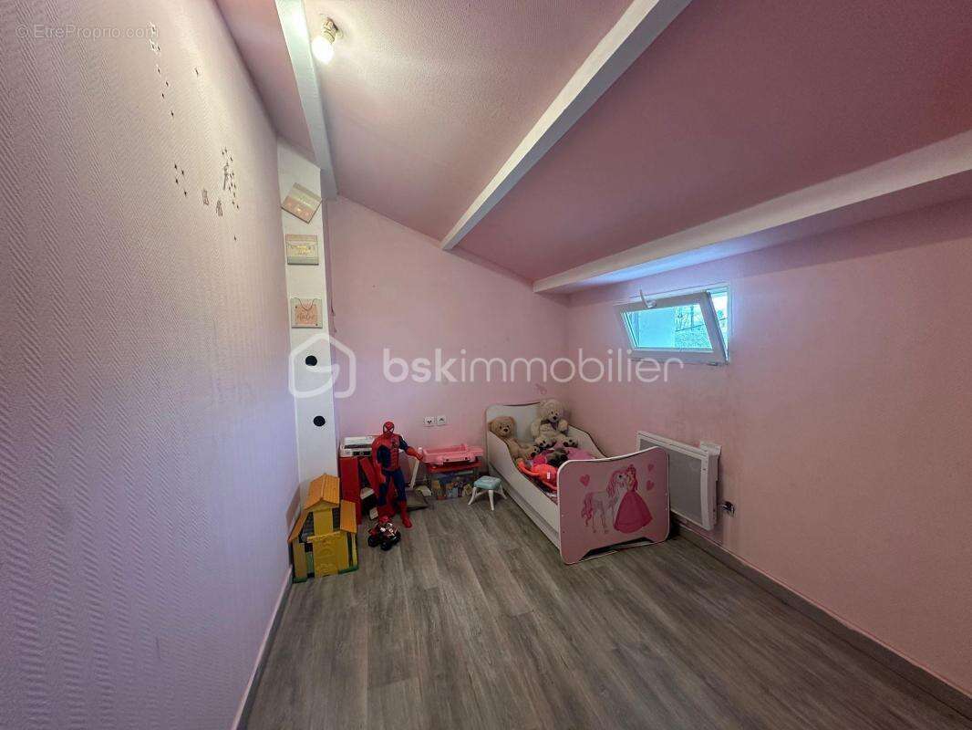 Maison à VARENNES-SUR-SEINE