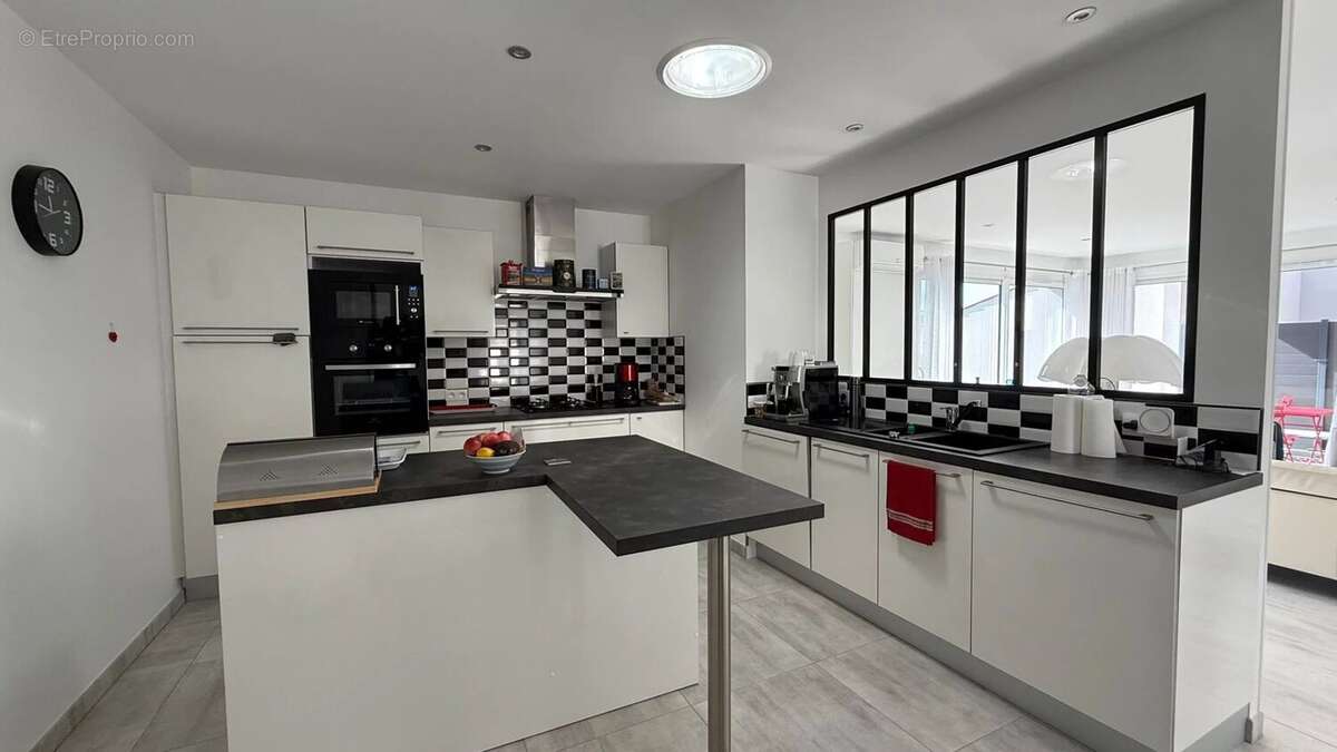 Maison à VAUX-SUR-MER