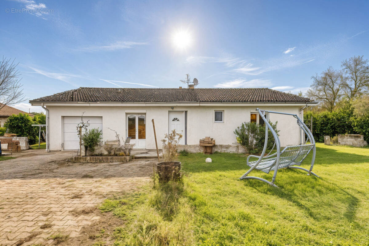 Maison à CHARVIEU-CHAVAGNEUX