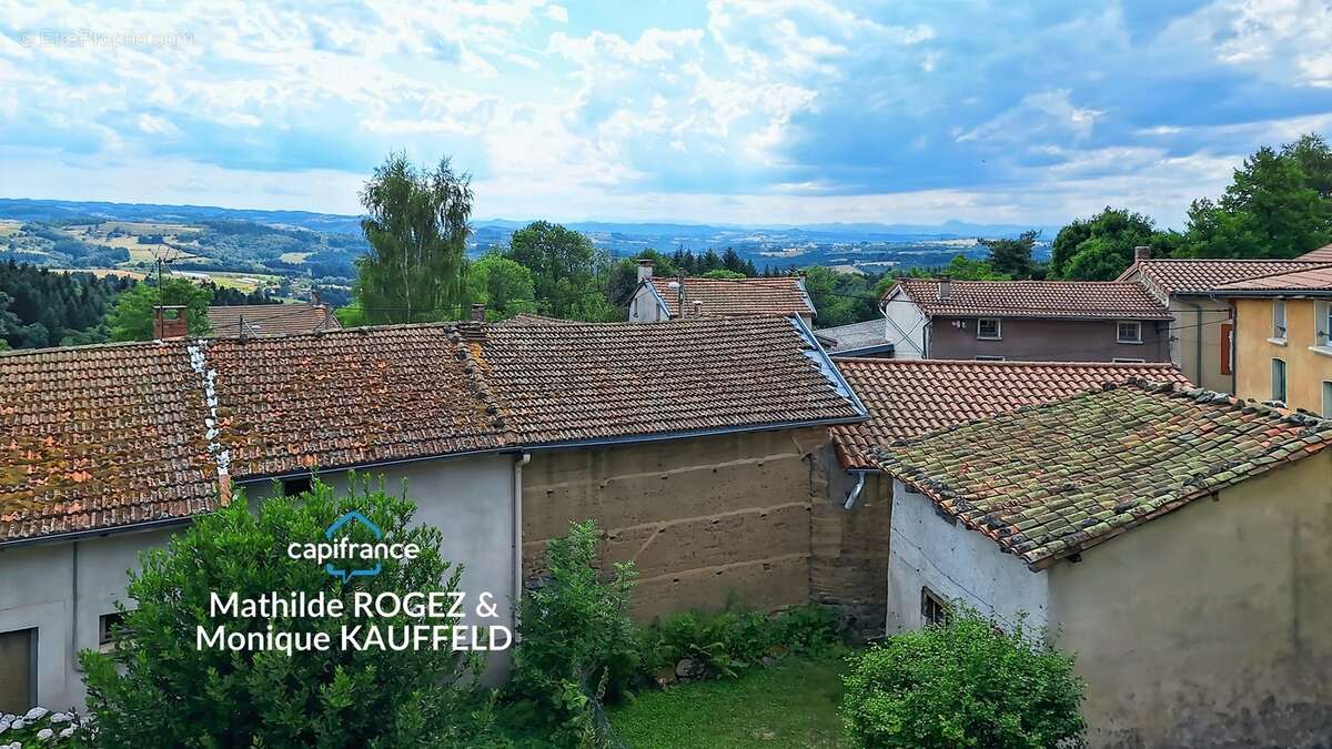 Maison rénovée avec terrasse et jardin - résidence principale, secondaire ou investisseurs ! - photo 19