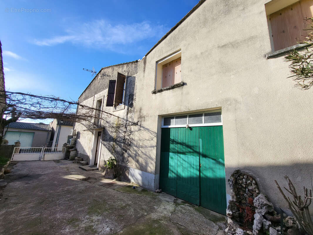 Maison à CORCONNE