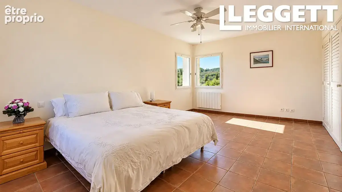 Villa 4 chambres avec piscine, vue panoramique et grand terrain dans domaine sécurisé près de la Méditerranée - photo 6