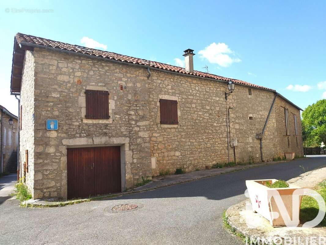 Photo 2 - Maison à LA CAVALERIE