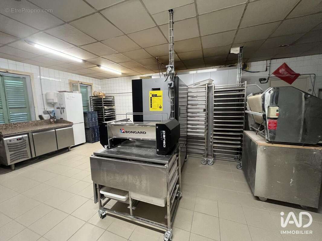 Photo 3 - Commerce à HYERES