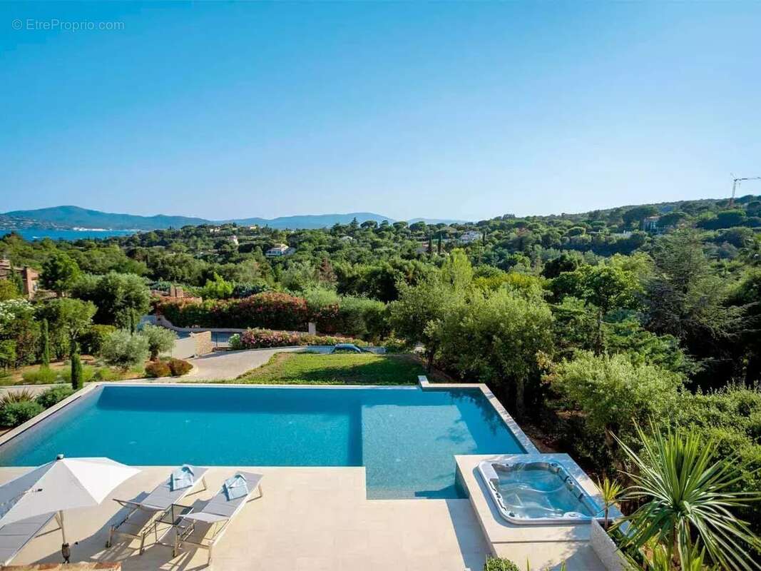 Maison à GRIMAUD