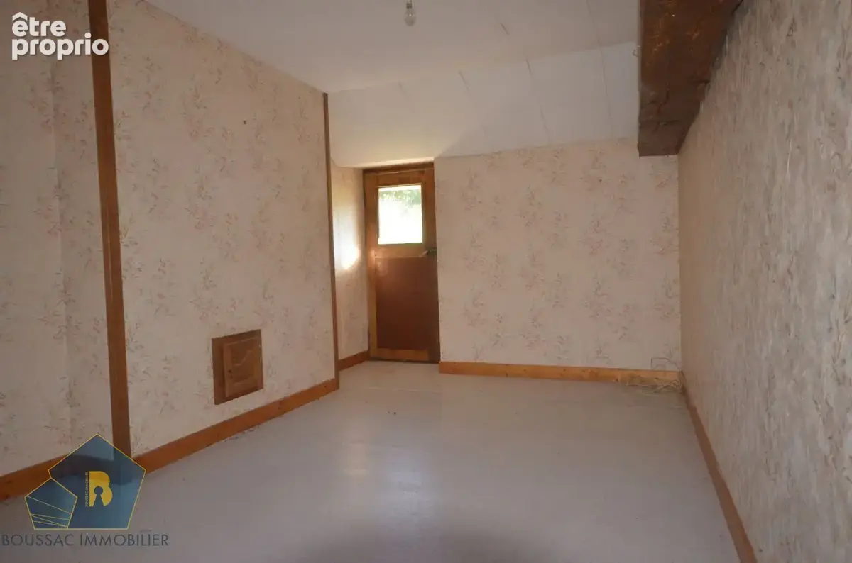Maison 136 m² à Toulx-Sainte-Croix  - photo 3