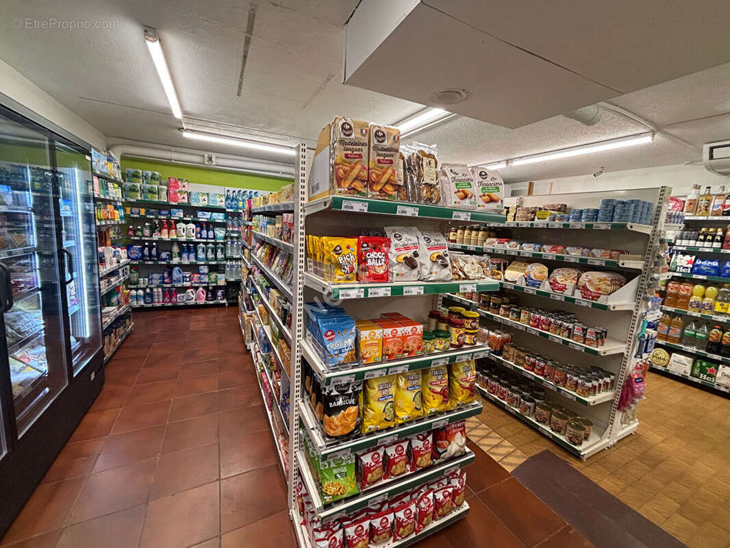 Commerce à LA GRANDE-MOTTE