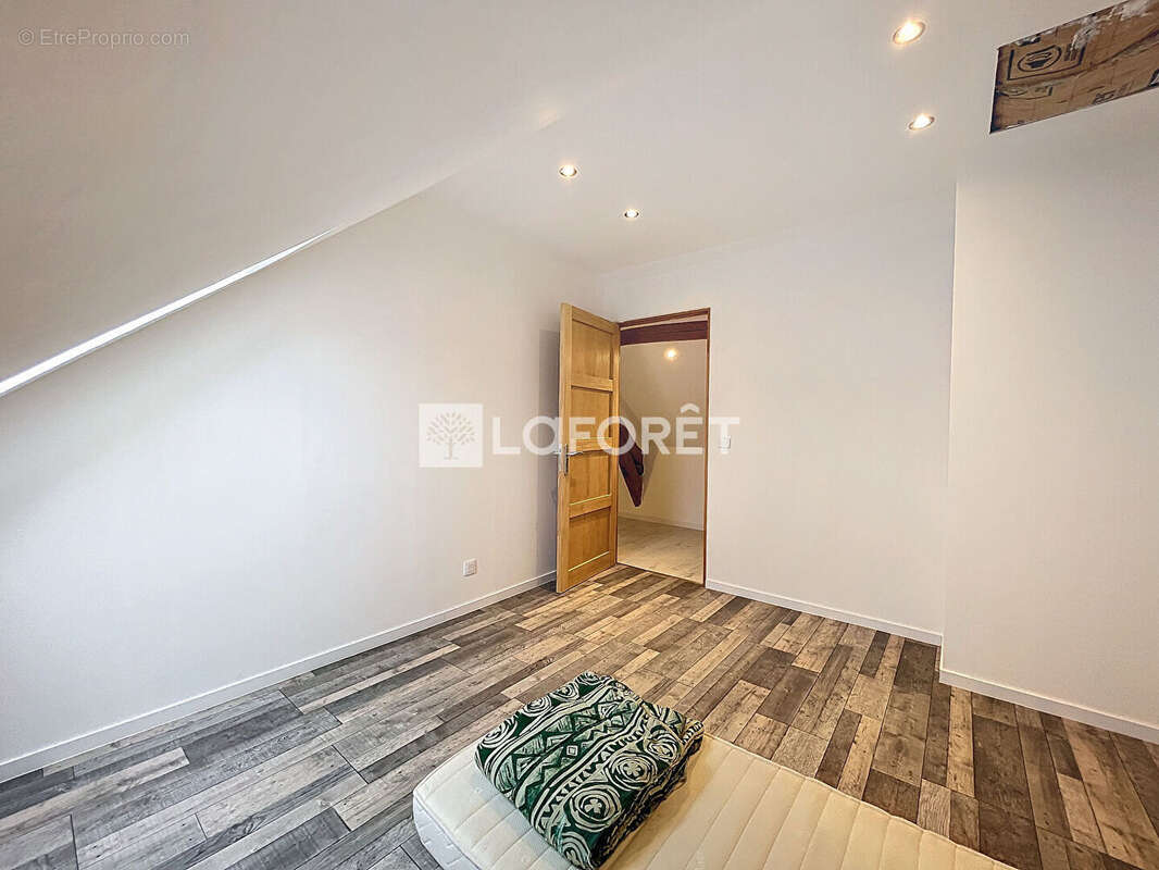 Appartement à MENNECY