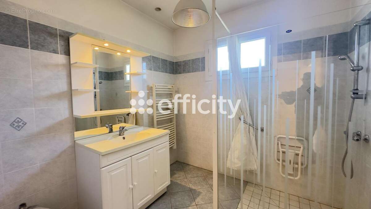 Maison à PIERRELATTE