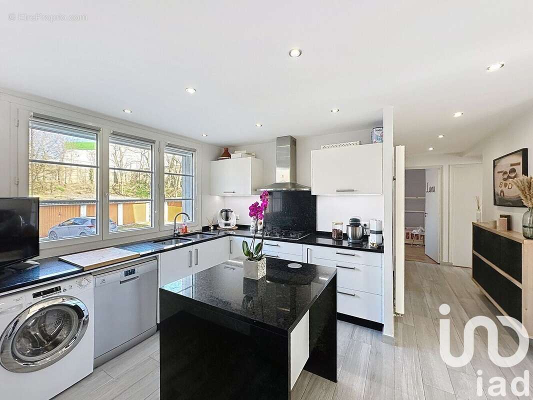 Photo 3 - Appartement à NANTERRE