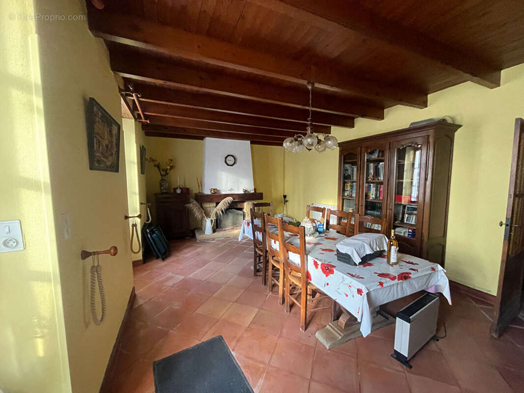 Maison à GENSAC