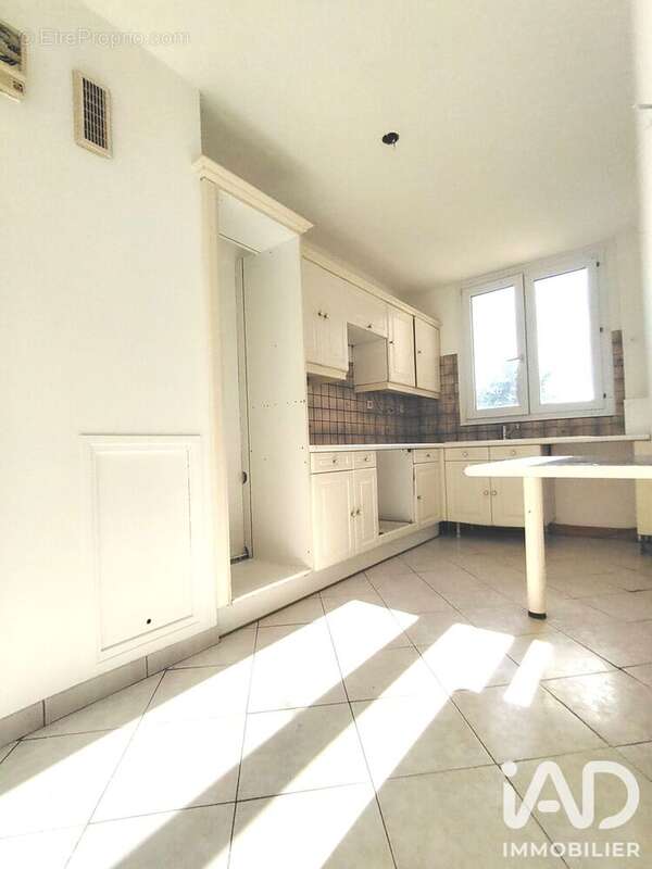 Photo 4 - Appartement à LES ULIS