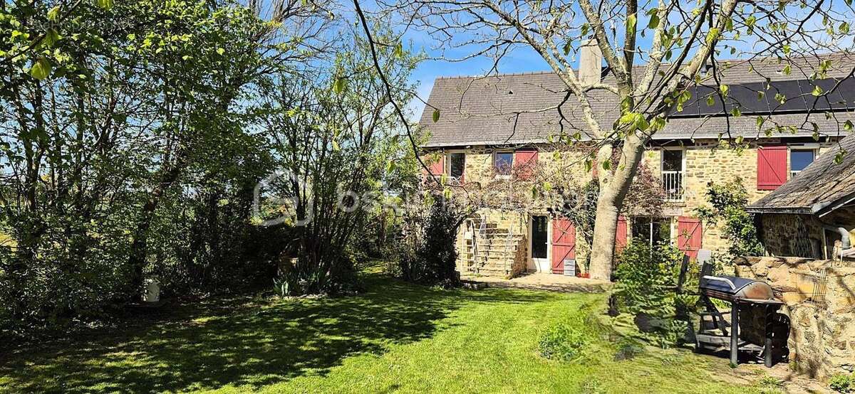 Maison à SAINT-GERMAIN-LE-FOUILLOUX