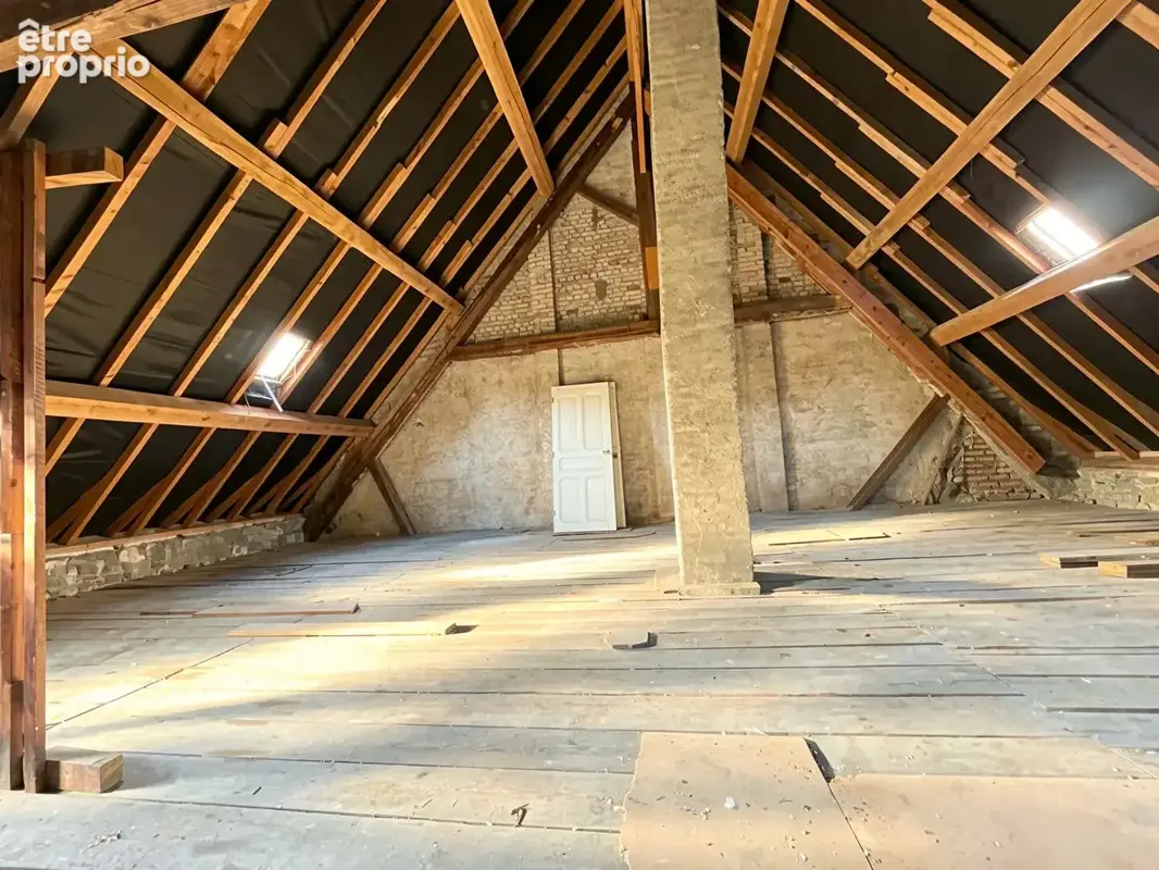 Immeuble avec 2 appartements et combles à Moutiers - 125 000 - photo 14
