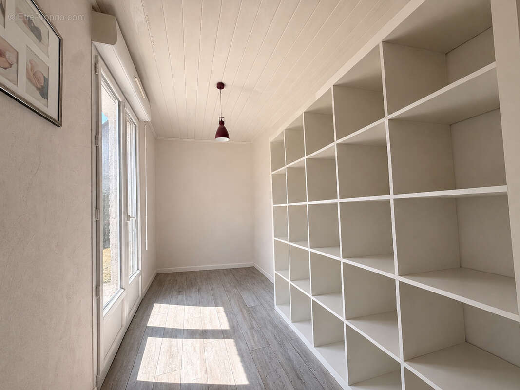 Maison au calme 10 pièce(s) 190 m2 - photo 6