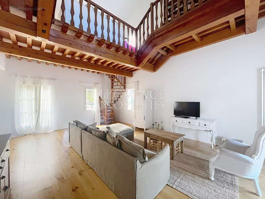 Élégante bastide d'inspiration aixoise sur les hauteurs de Tourves - photo 3