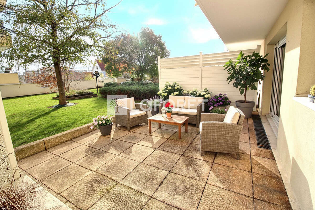 Appartement à VILLENEUVE-LA-GARENNE