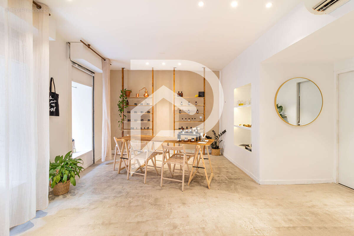 Commerce à MARSEILLE-6E