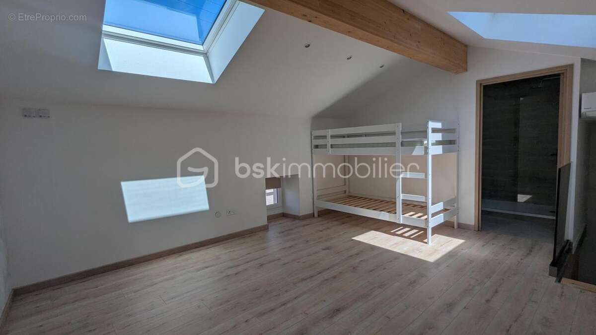 Maison renonvee avec dependance - photo 19