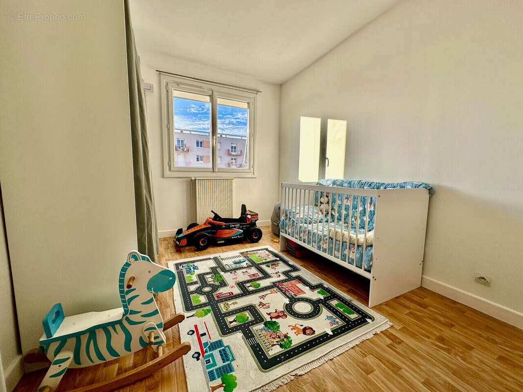 Appartement à ROMANS-SUR-ISERE