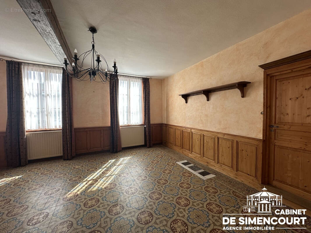 Maison à SAINT-SAUFLIEU