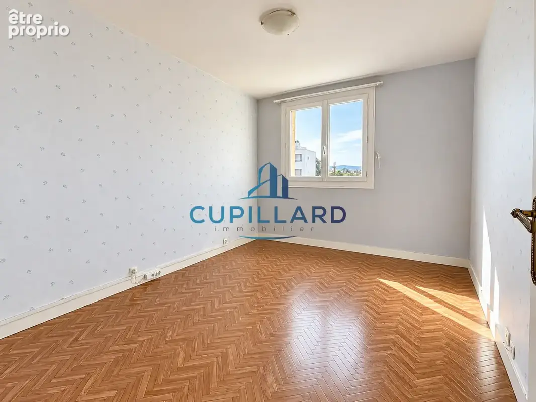 ROANNE   Appartement de 60 m2 avec balcon, cave et garage   EXCLUSIVITÉ - photo 6
