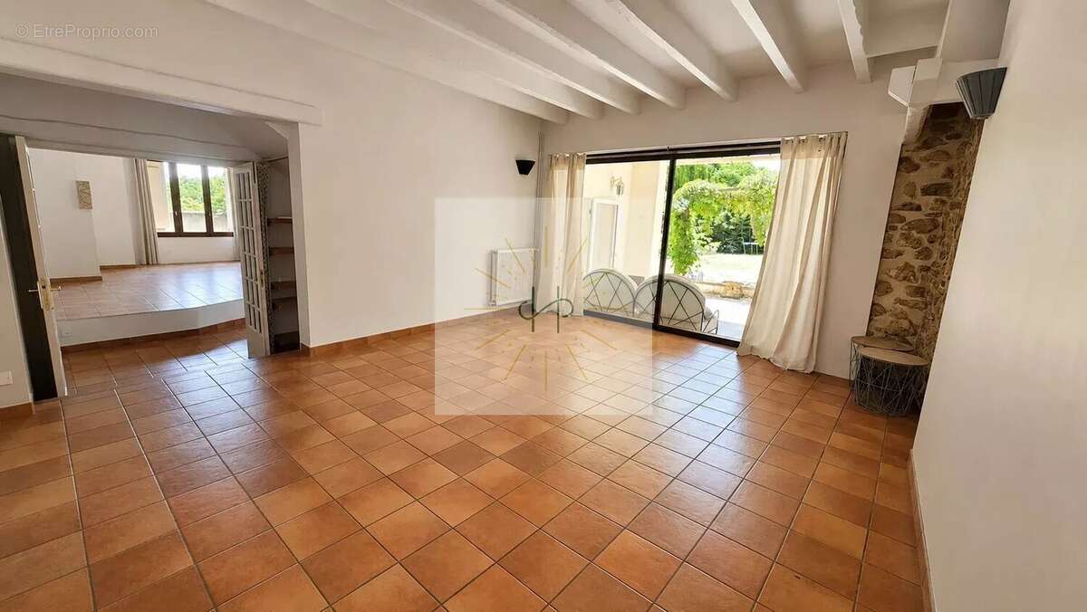 Maison à MALATAVERNE