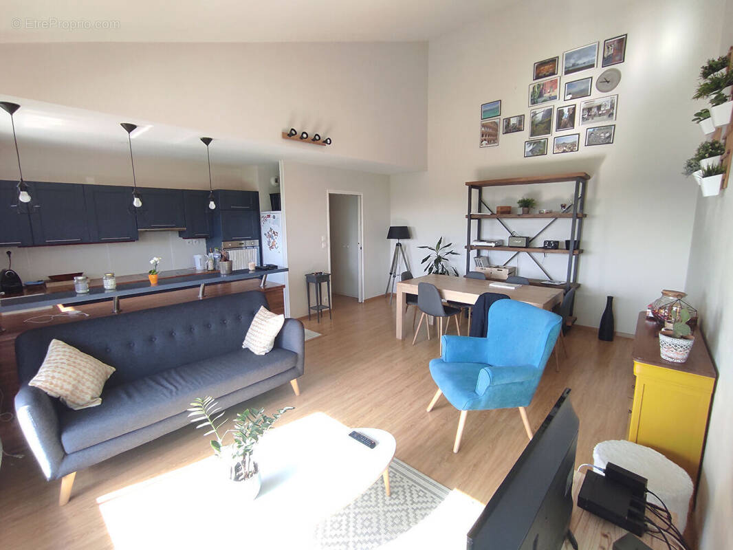 Appartement à LE RHEU