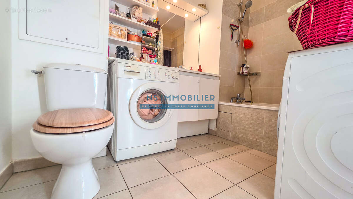 Appartement à SARTROUVILLE