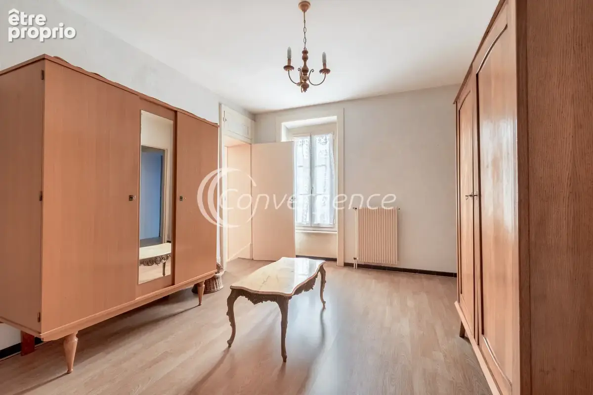 A rénover, maison de ville avec 4 chambres et garage - photo 12