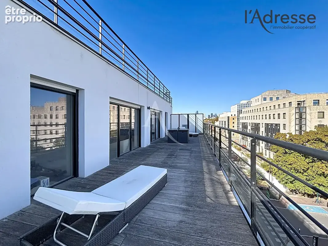 Duplex 113m² Quartier République - Terrasse - Parkings et cave - photo 6