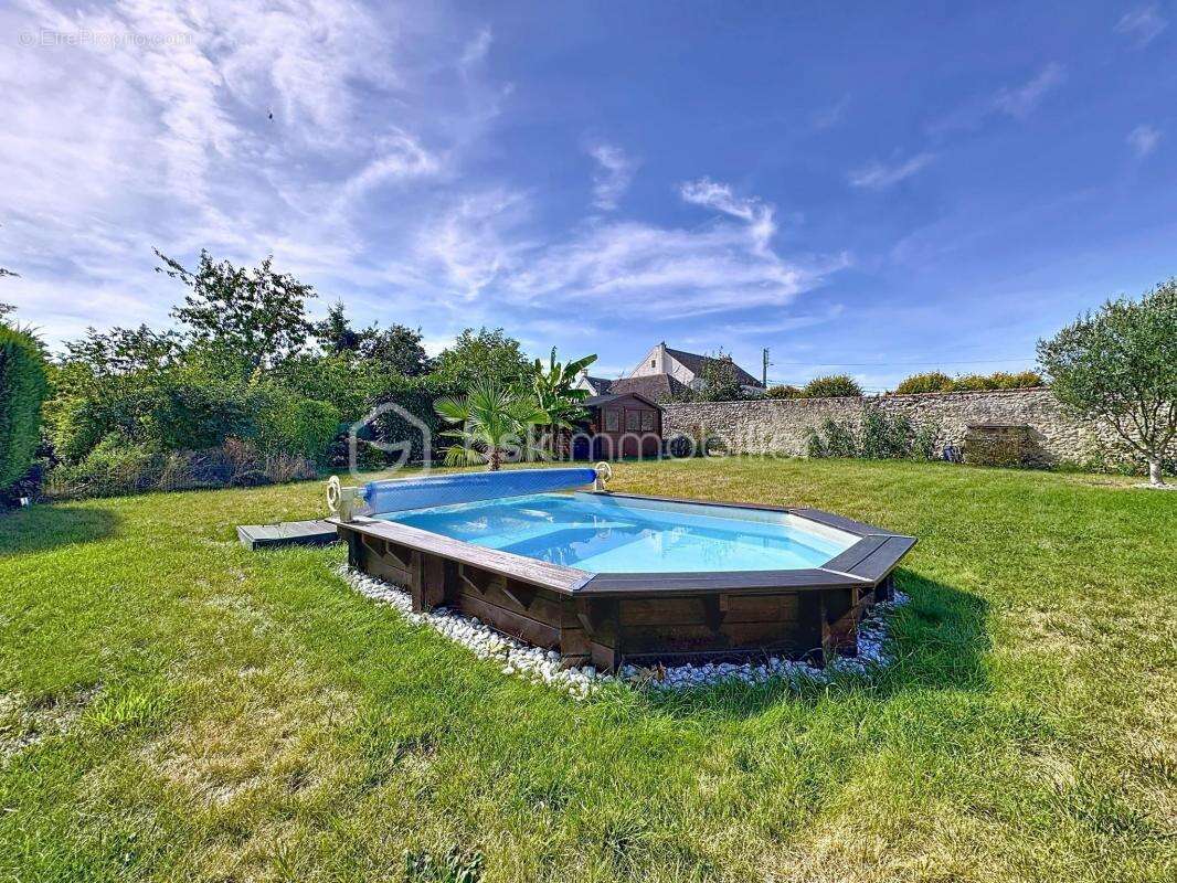 Maison à GARANCIERES