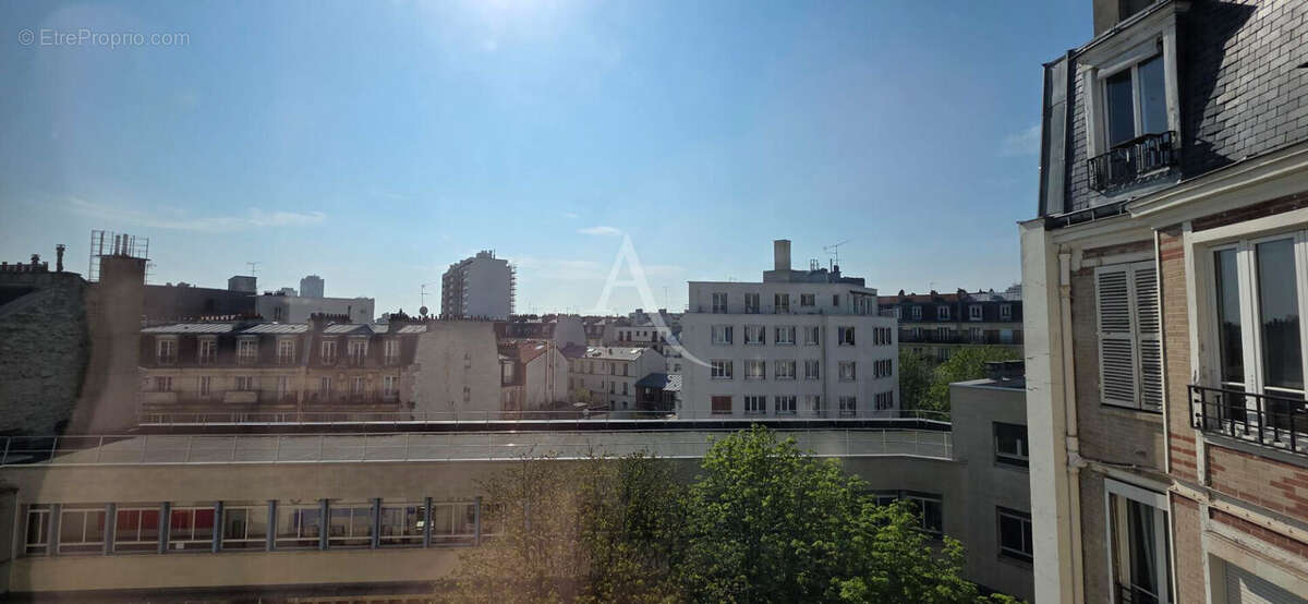 Appartement à PARIS-20E