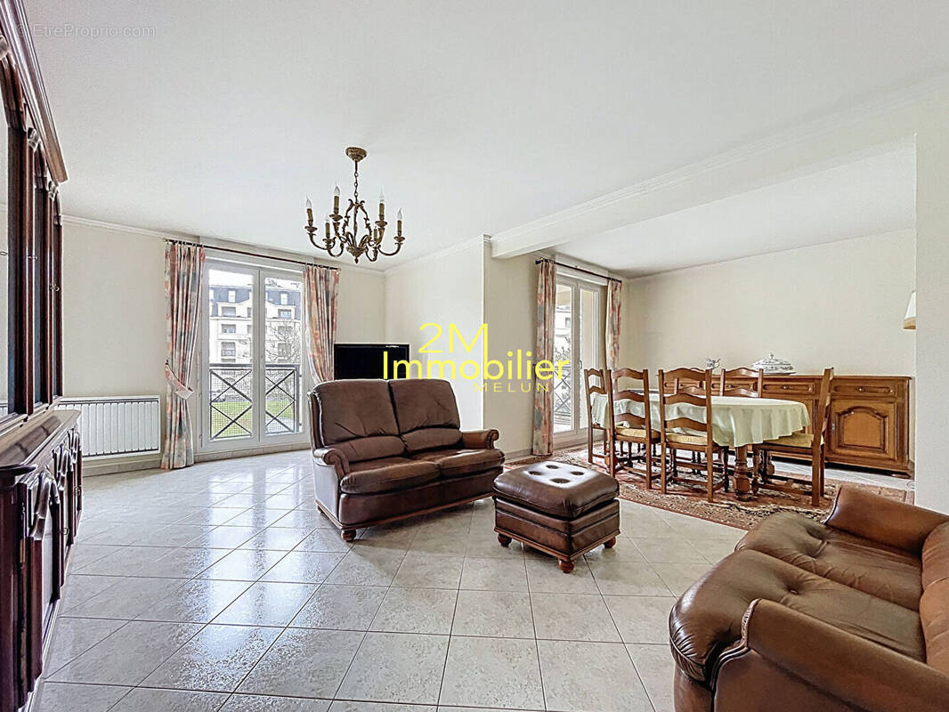 Appartement à DAMMARIE-LES-LYS