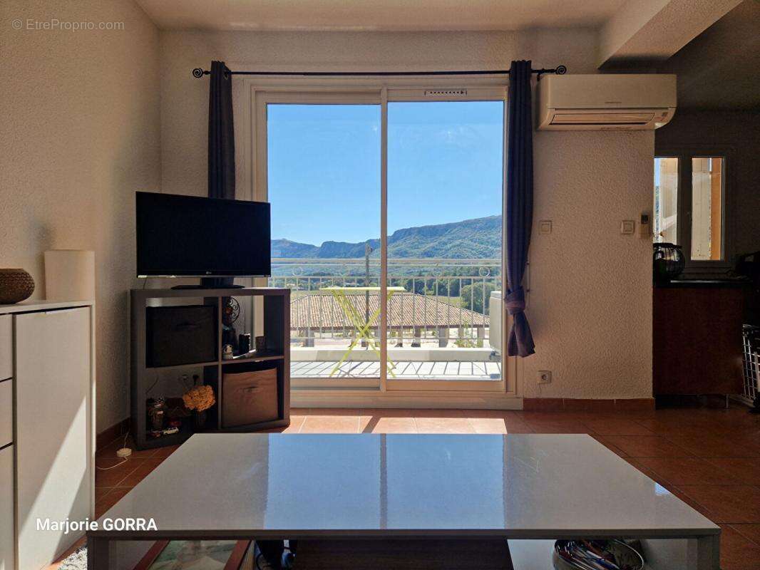 Appartement à PLAN-D&#039;AUPS-SAINTE-BAUME